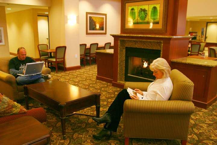 Hampton Inn & Suites Burlington Dış mekan fotoğraf