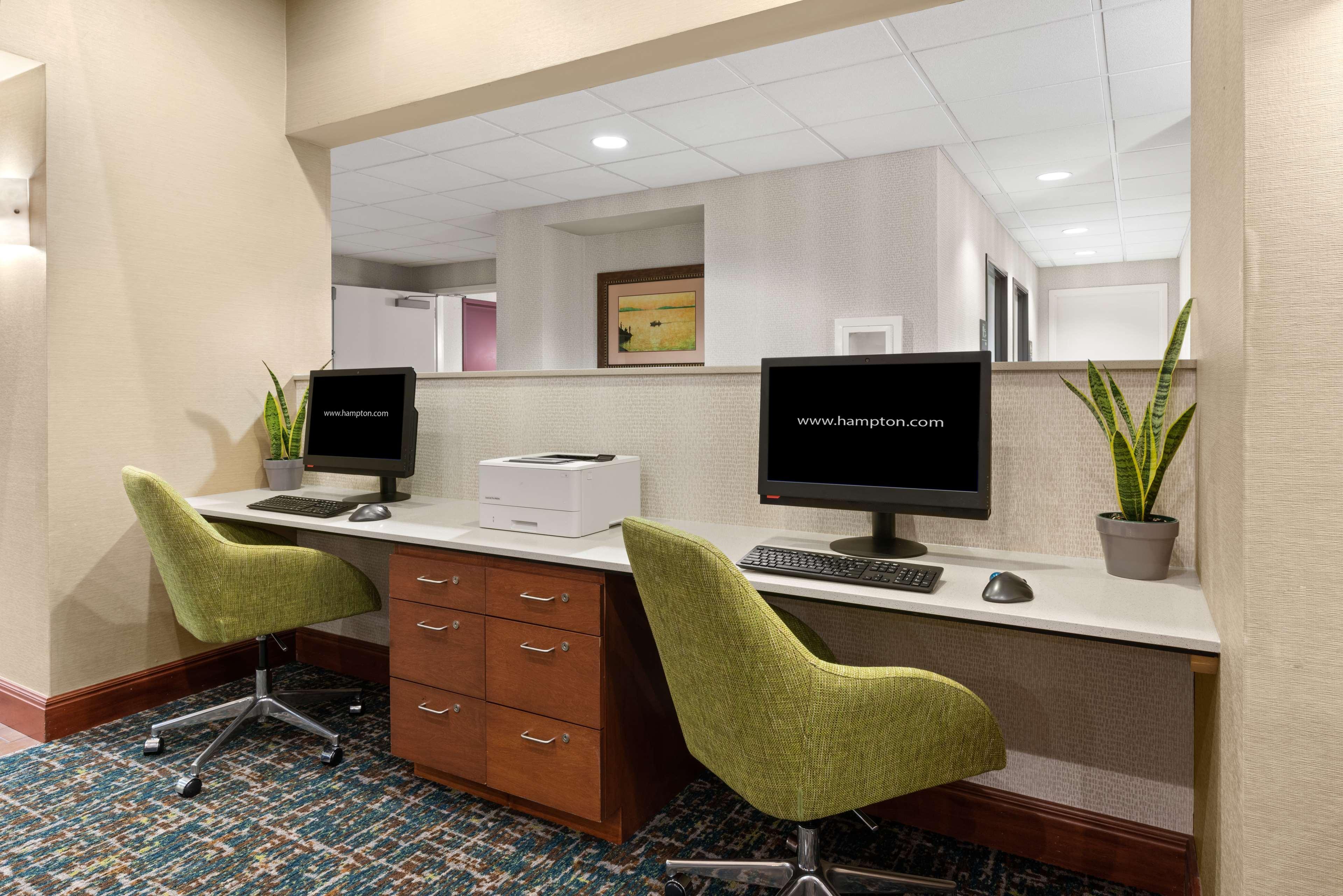Hampton Inn & Suites Burlington Dış mekan fotoğraf