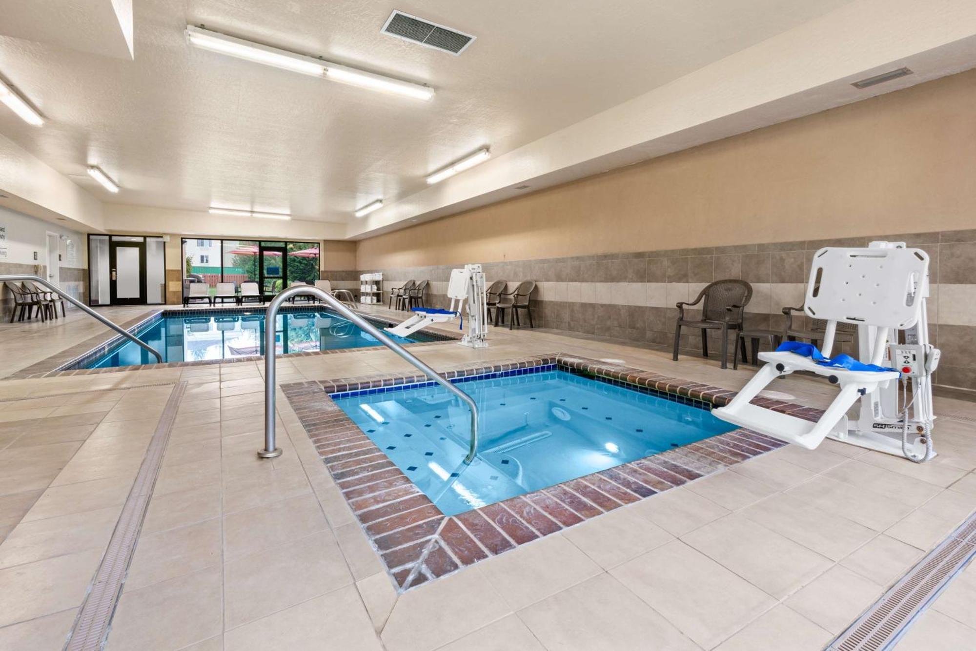 Hampton Inn & Suites Burlington Dış mekan fotoğraf